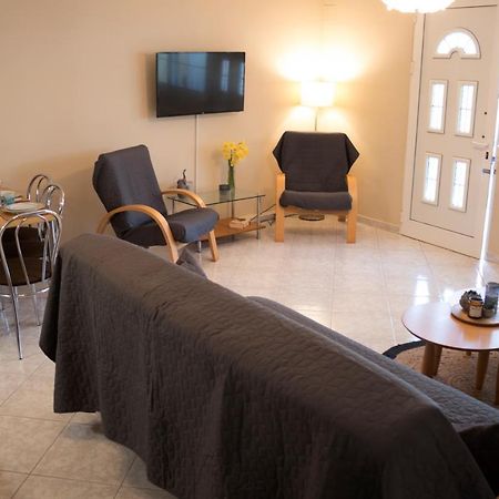 Silene Luxury Apartment Néa Péramos Kültér fotó