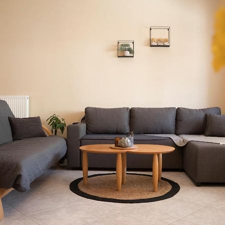 Silene Luxury Apartment Néa Péramos Kültér fotó